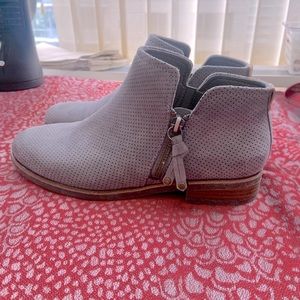 Beautiful Chelsea boots